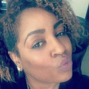 Meet your Posher, Allyson